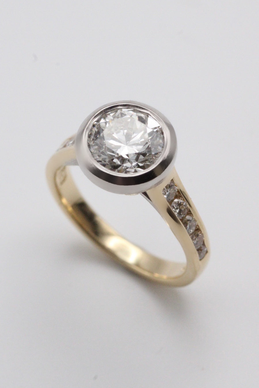 Round Rubover Diamond Ring