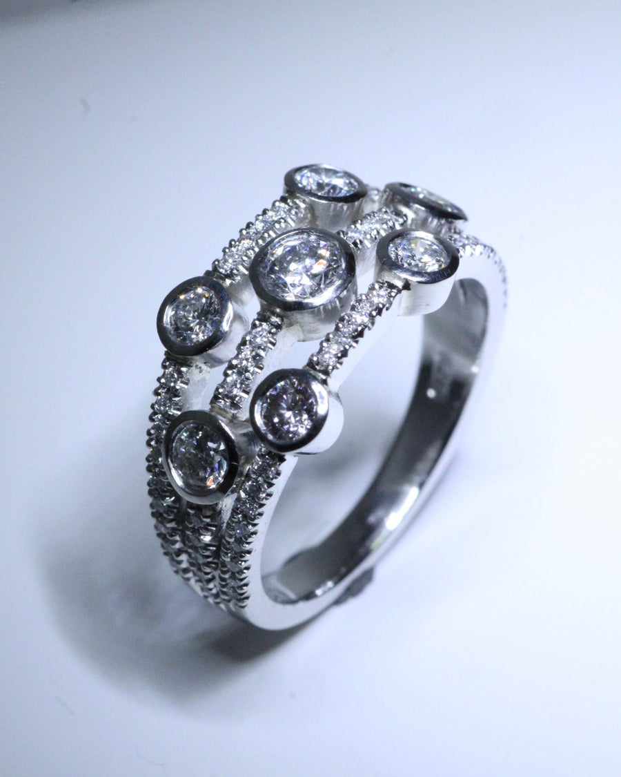 Rubover Diamond Ring