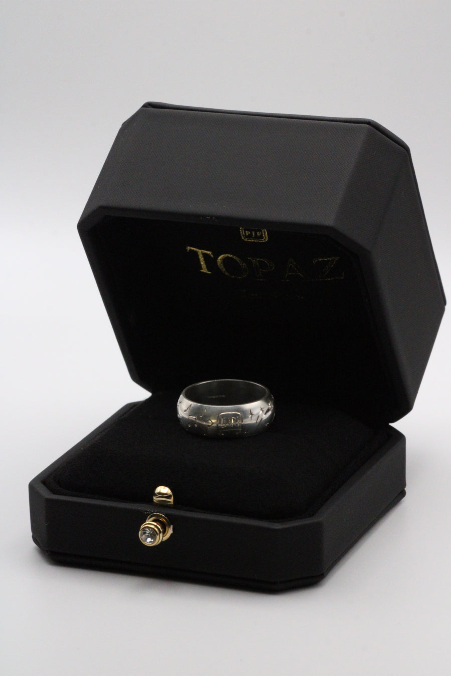 The Story Ring