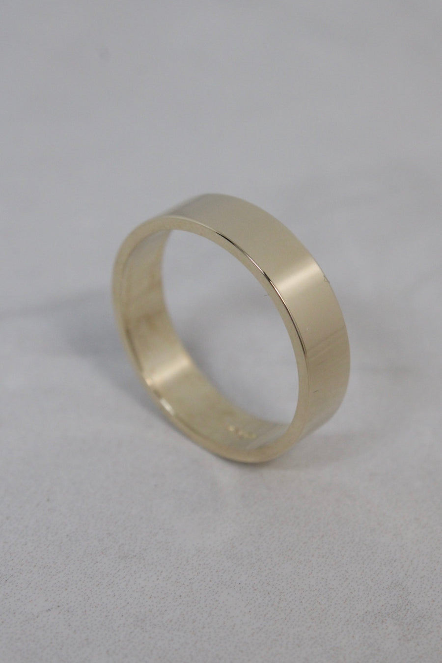 9ct Yellow Gold 5mm Flat Side Ring