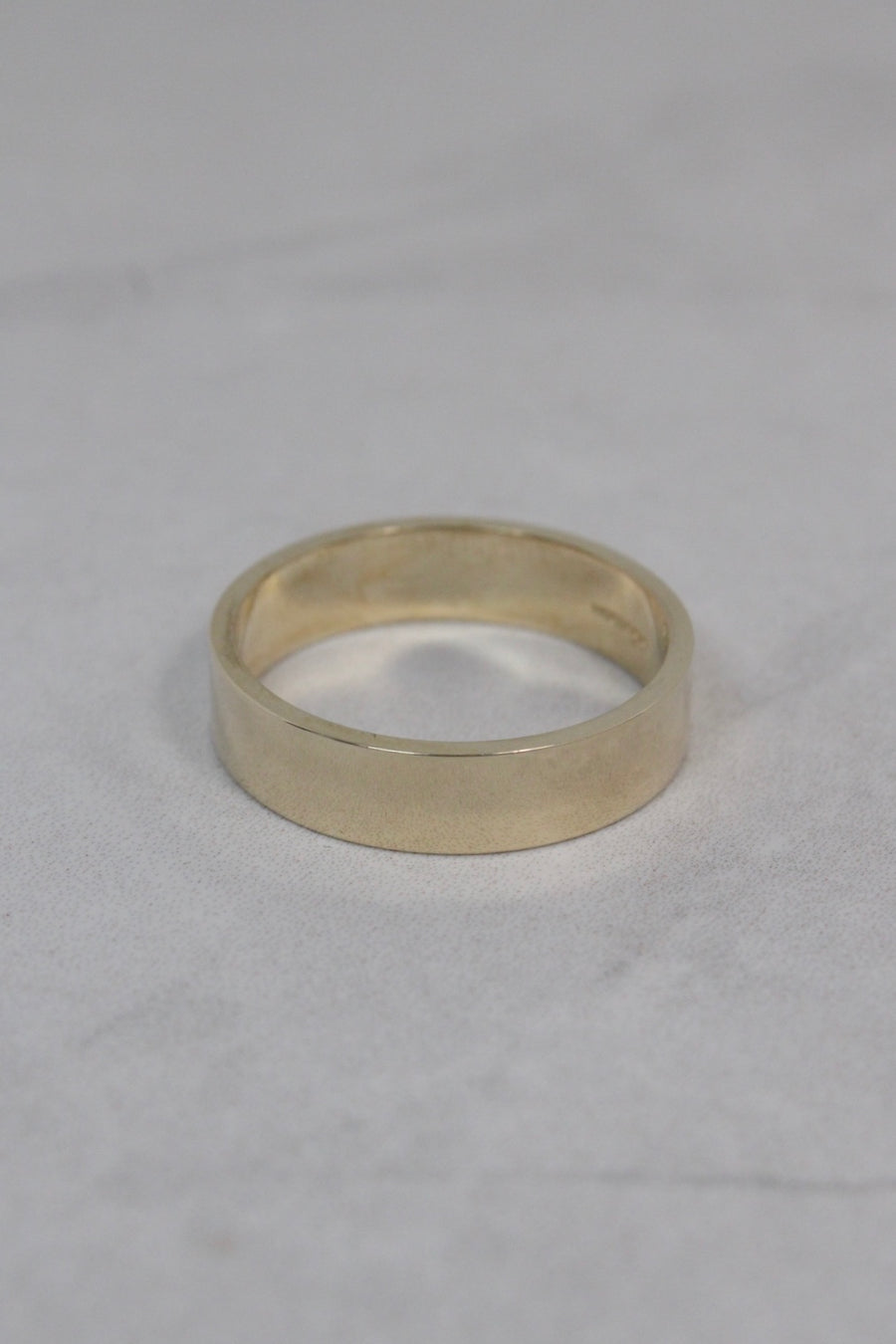 9ct Yellow Gold 5mm Flat Side Ring