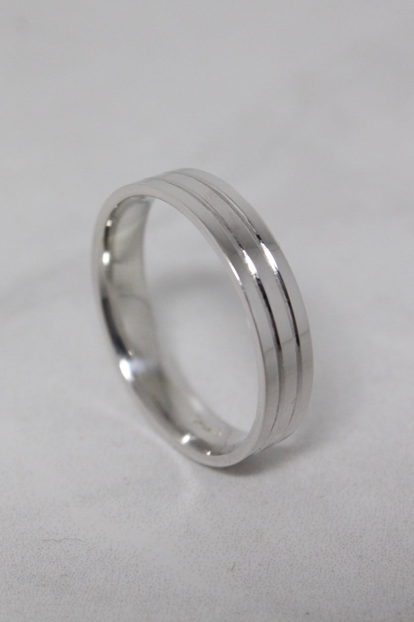 Platinum 600 Double Groove Easy Fit Ring
